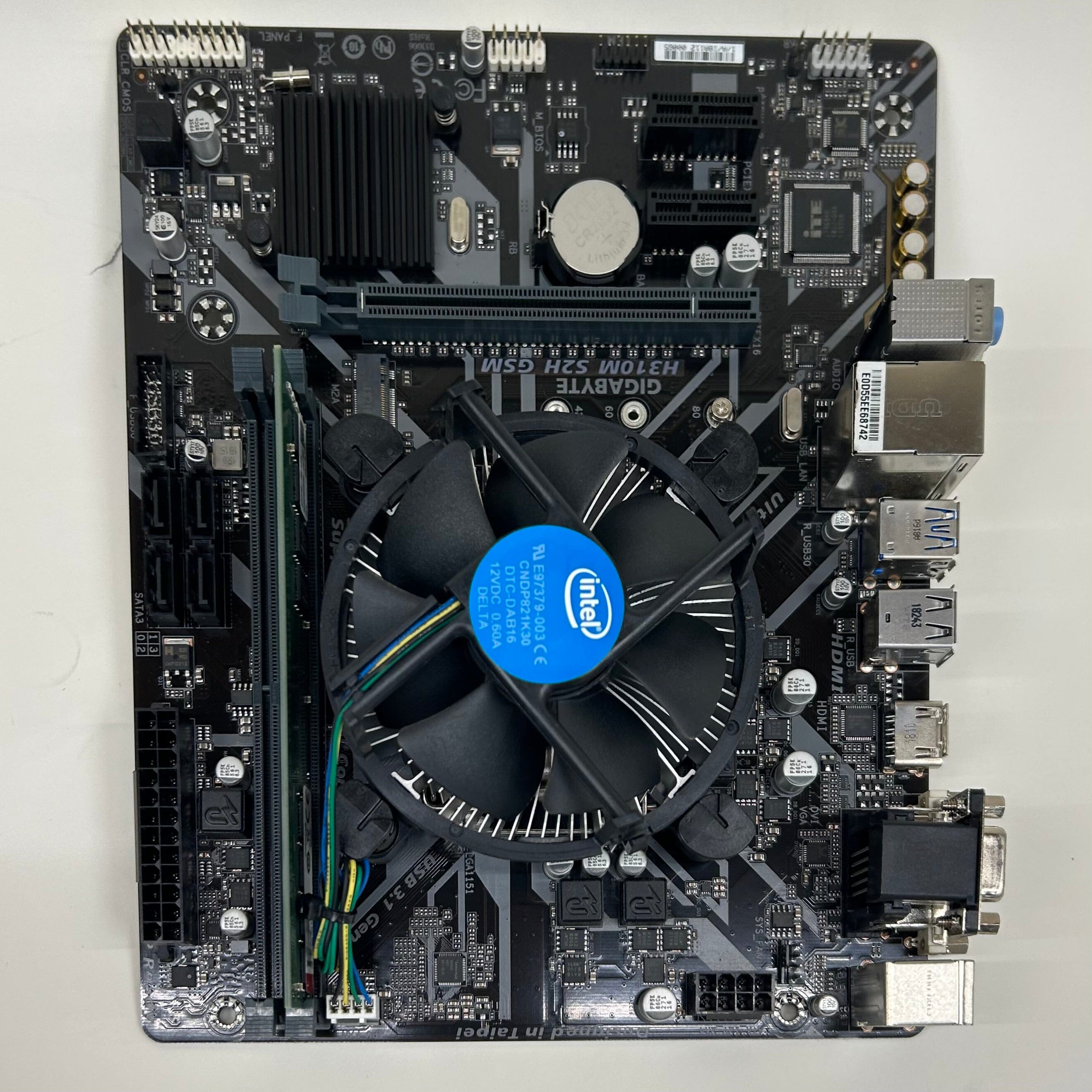 Gigabyte motherboard with Intel i3 8100 and RAM (refurbished)